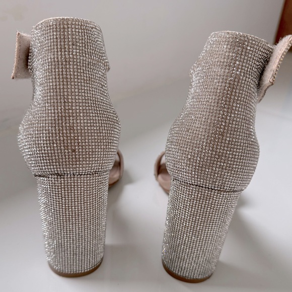 Jeffrey Campbell Lindsay show - Picture 4 of 9